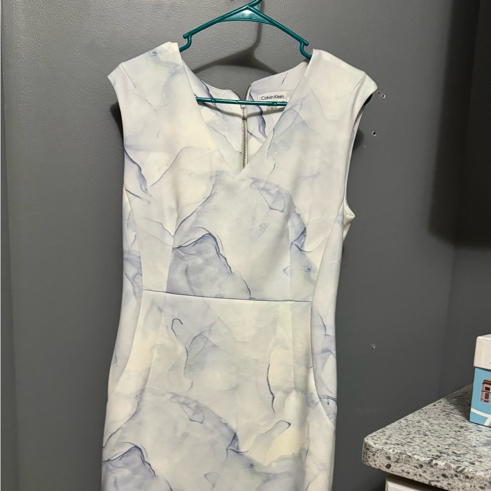 Calvin Klein White and Gray Marble Midi Dress